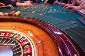 Tim vipbet88 bekerja di pusat operasi untuk memastikan keamanan dan kualitas layanan